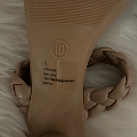 A New Day braided heeled sandal, EUC - Picture 2 of 2